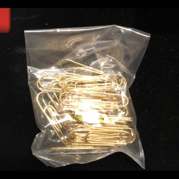 New ambassador gold magnetic paper clip chair - Picture 5 of 16